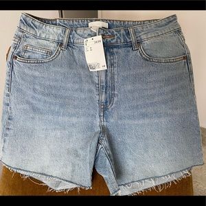 H&M stretch denim raw hem shorts